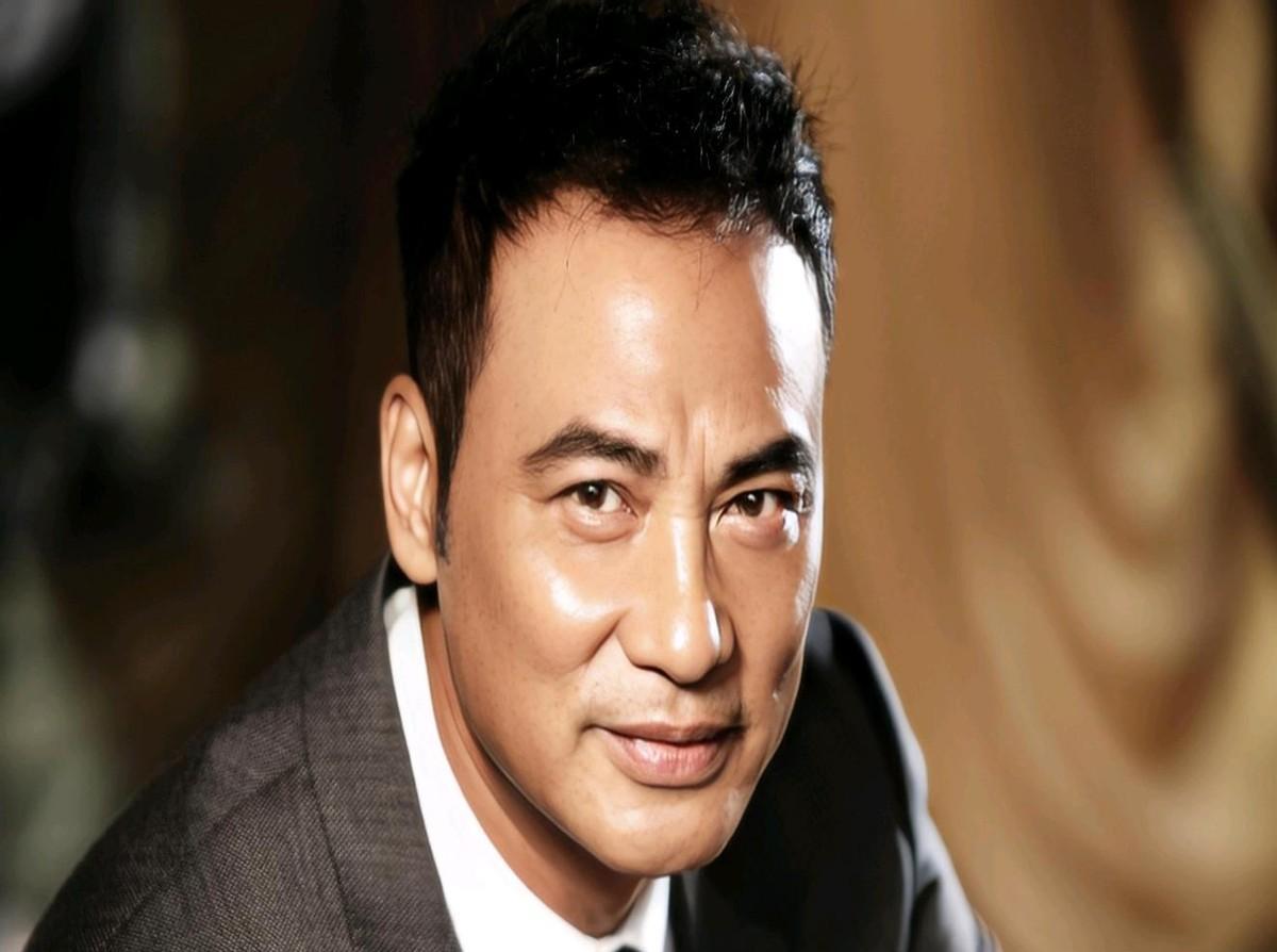 著名演员任达华:因爱不要孩子,50岁看到女儿时热泪盈眶_父亲_生活