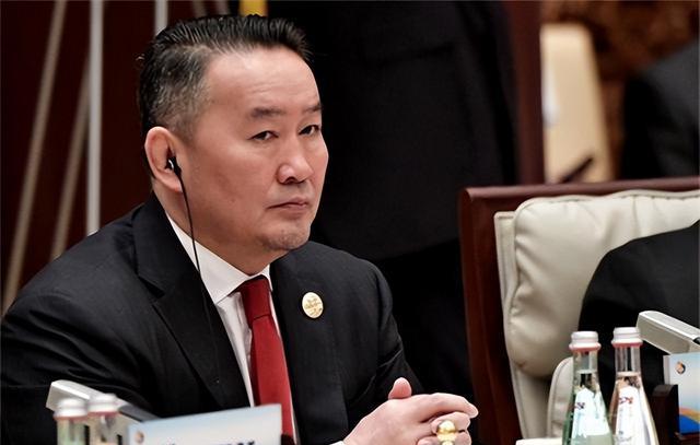 现实版贫民窟的百万富翁,看蒙古国"肌肉"总统——巴特图勒嘎_生活