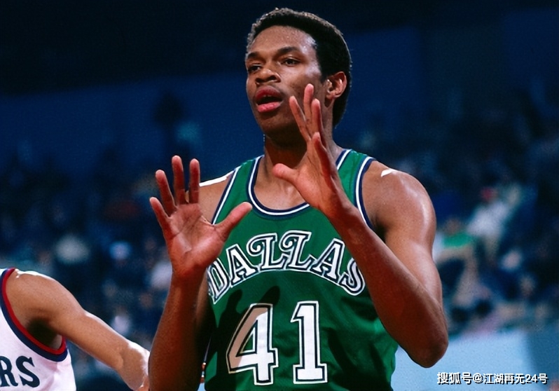 了"任人鱼肉"的"小弱鸡"状态,马克-阿奎尔和罗兰多-布莱克曼成长喜人