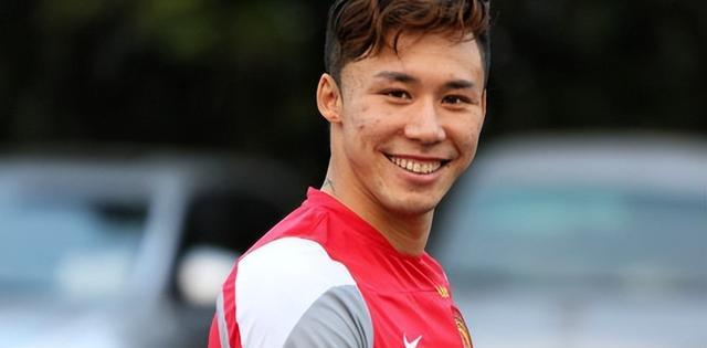 中国国足队长张琳芃应避免上场——前上海申花大佬点评_孙兴_比赛