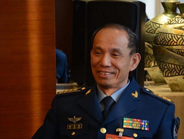 1989年林贤顺:驾机回大陆,躲过12架战机追击,娶美女主持人为妻_工作