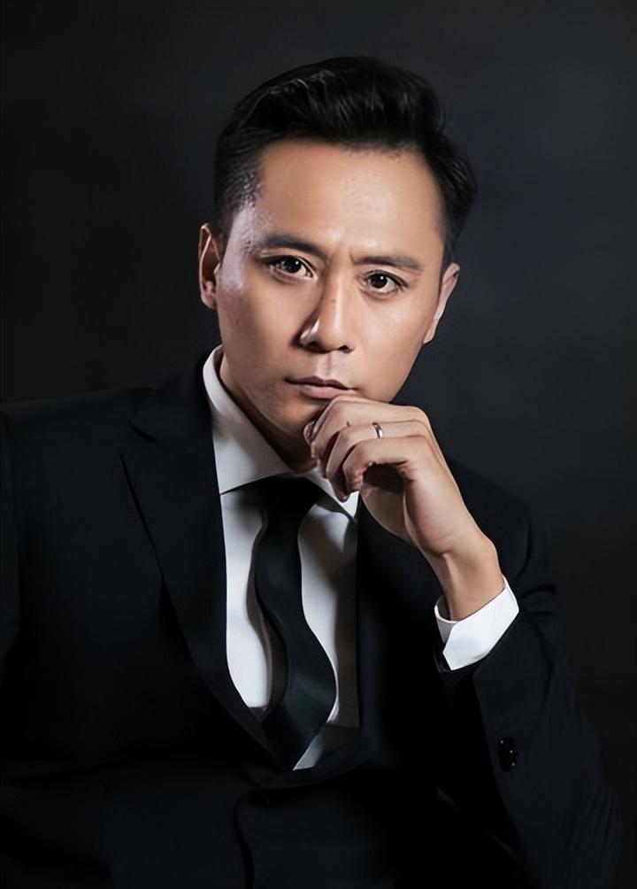 曝二字影帝ktv出轨女模,演技一流大家都认识,多位明星无辜躺枪_公众