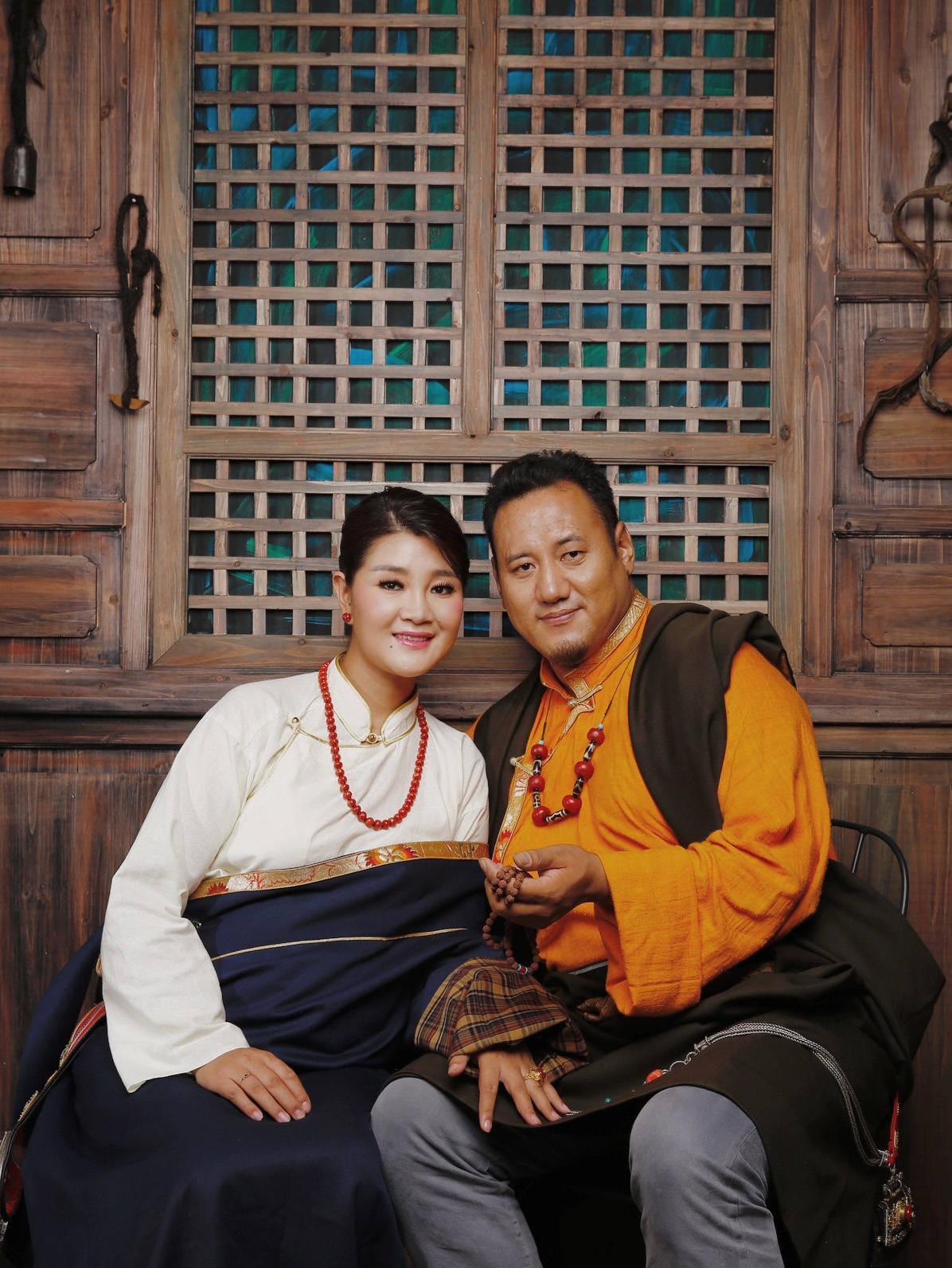 歌手降央卓玛:因丈夫高颜值疯狂倒追,婚后生3胎,如今怎么样了_丁真
