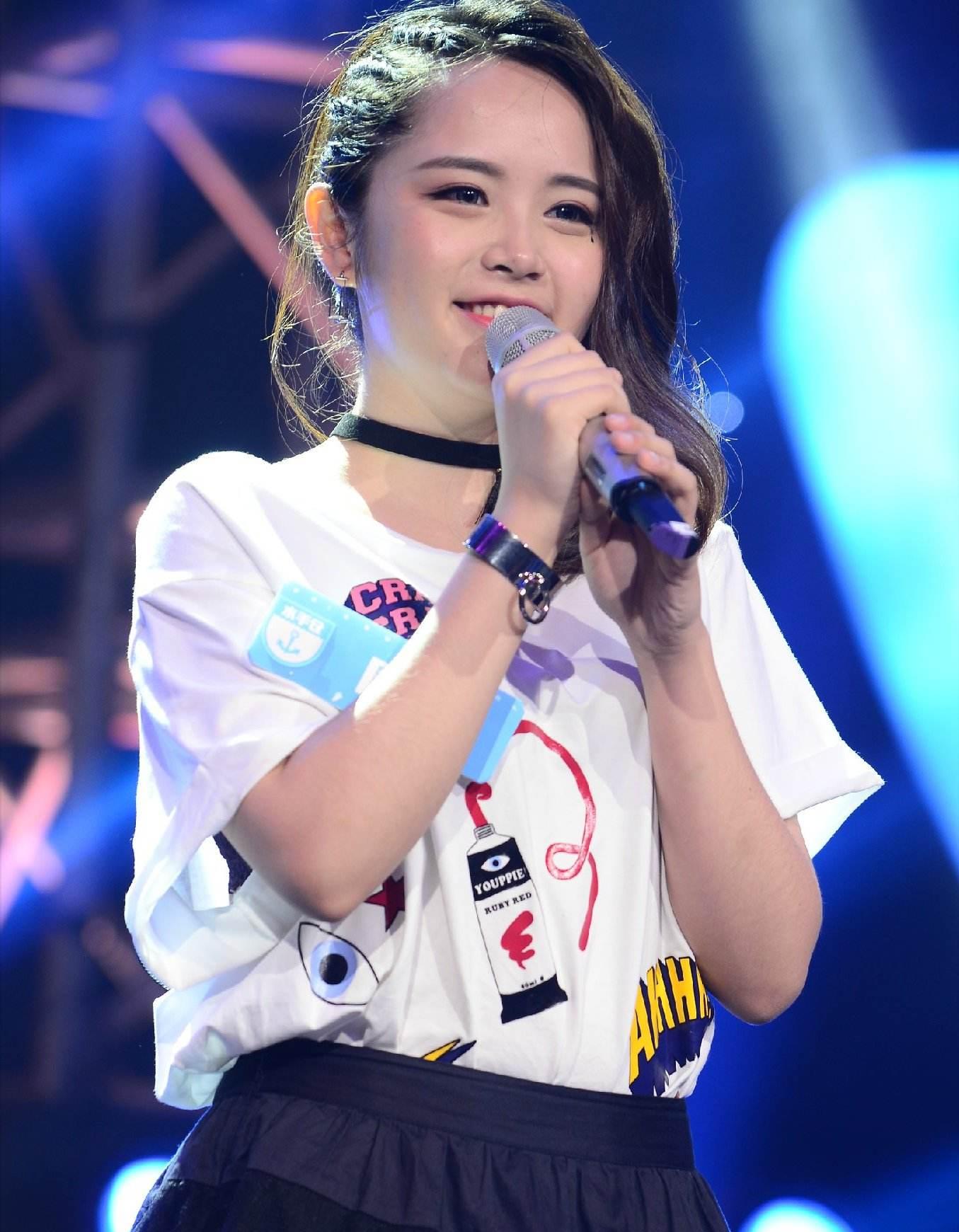 《超级女声》6位冠军现状:已无人问津,有人落魄开出租车1_江映蓉_音乐