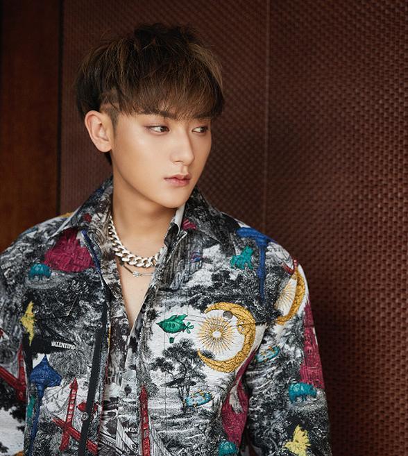 为张艺兴私人定制,太宠了_活动_服装_品牌