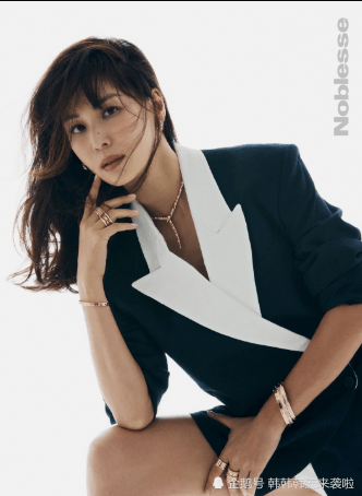 张东健48岁爱妻高小英义气爆棚经常请吃饭,被赞为人气满分的清潭洞