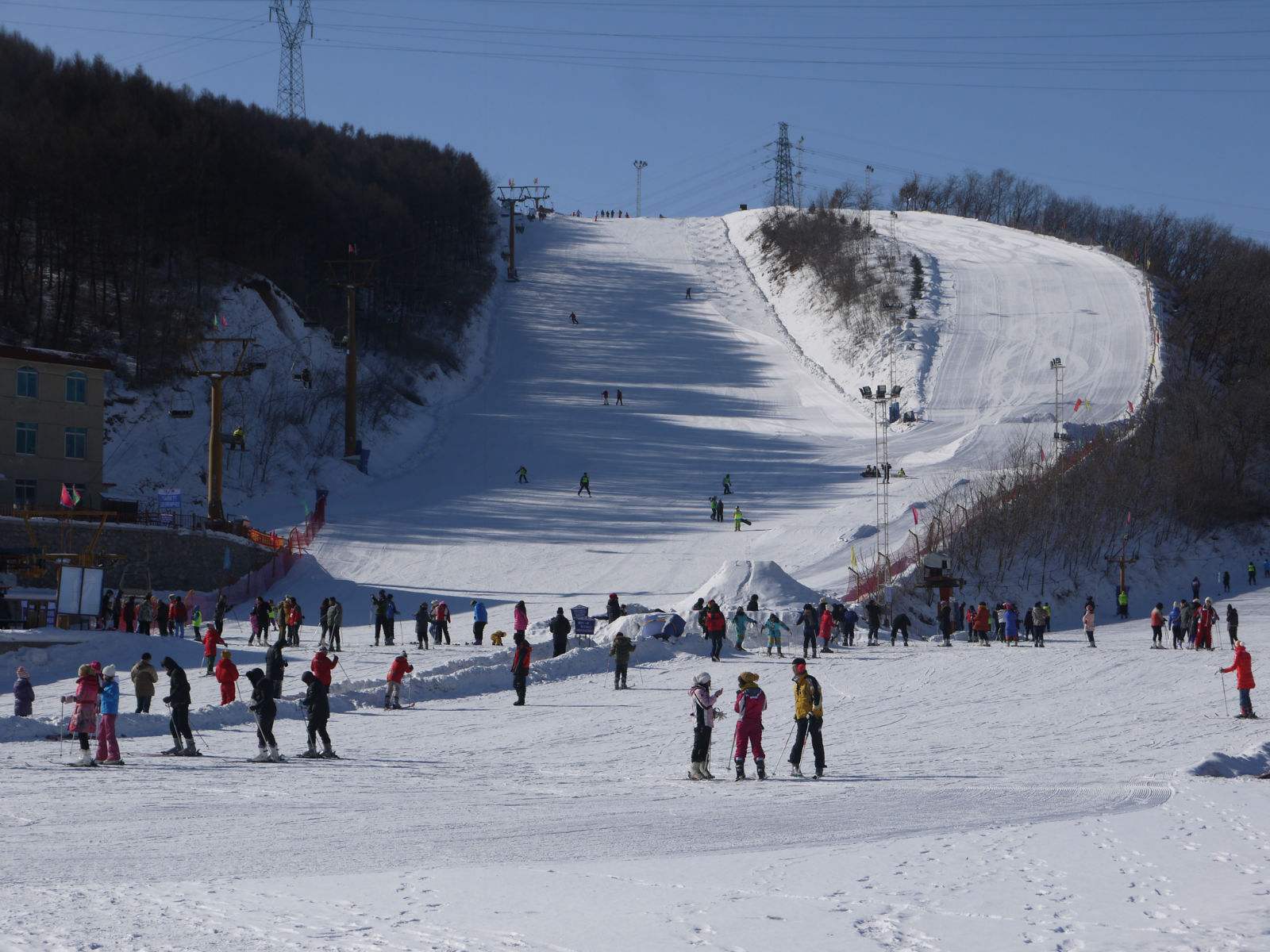 安徽亳州冰雪大世界滑雪场分销管理系统:实现高效管理和精准营销