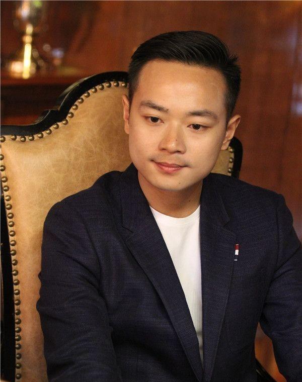 《丁宝桢》丁夫人的真实故事:方晓莉曾被误诊患癌,坚持生下女儿_曹骏