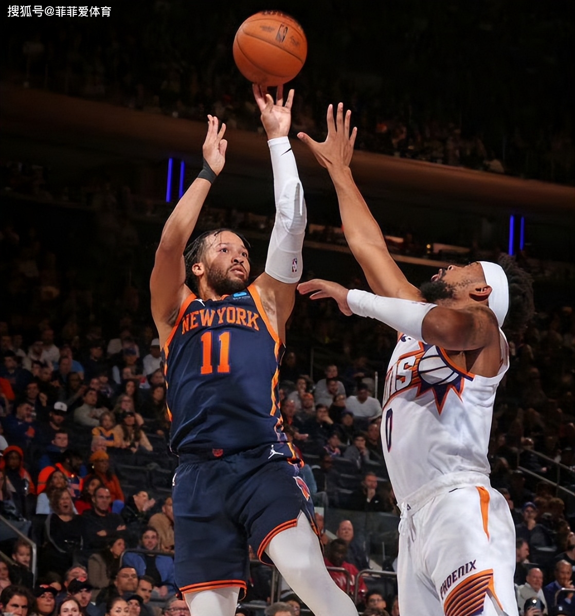 本赛季的尼克斯值得称赞,他们整体防守不错,只可惜缺乏一锤定音的球员