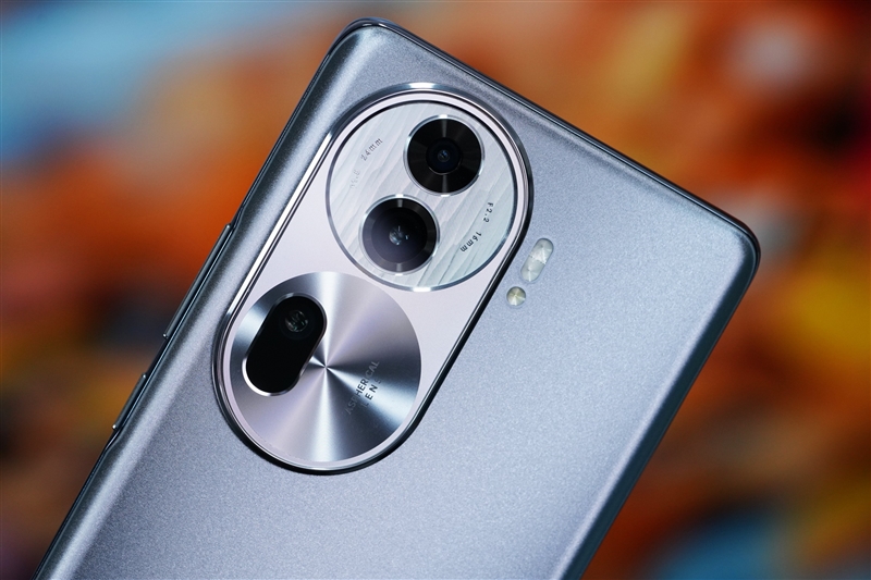 同价位唯一标配人像镜头 拍出单反级质感人像如此轻松！OPPO Reno11 Pro评测(图7)