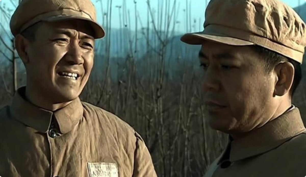 《亮剑》演员重聚:张光北秃了,何政军沧桑,李幼斌老到认不出来_张桐