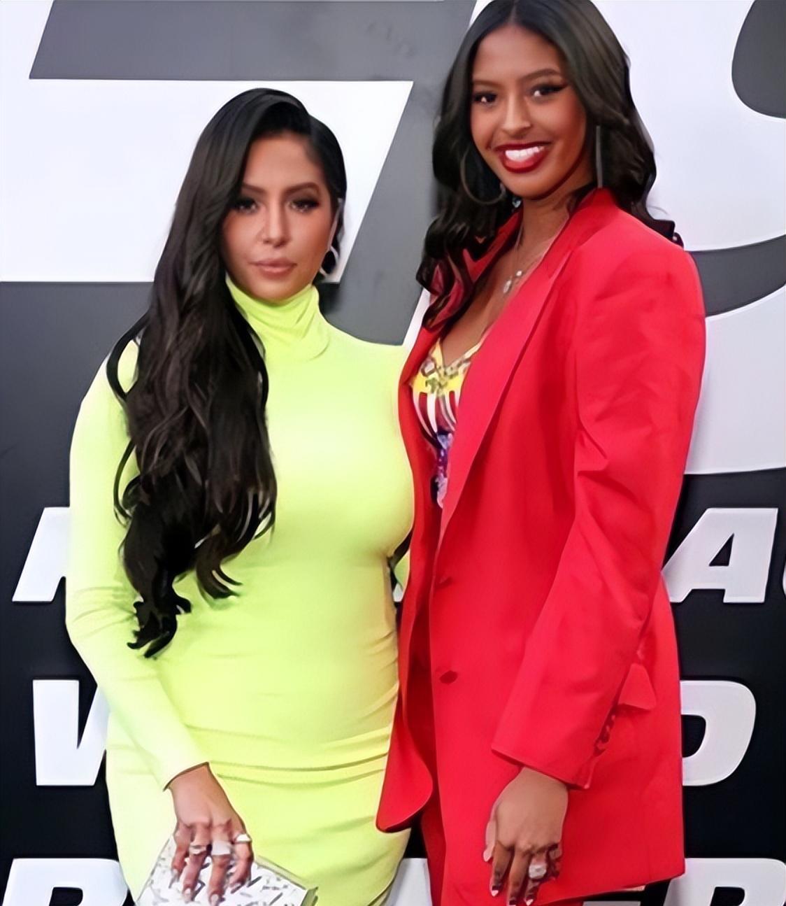 8米和卡戴珊同框不输,从240斤瘦到150斤_娜塔莉亚_瓦妮莎_母亲