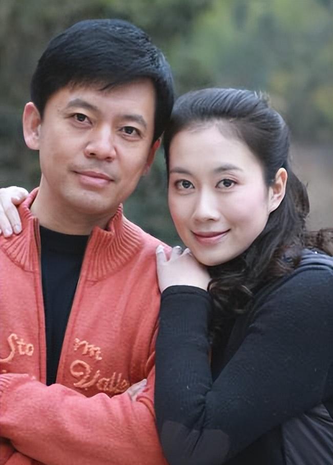 不服气的范宇毅然加入剧组,成为一名演员.