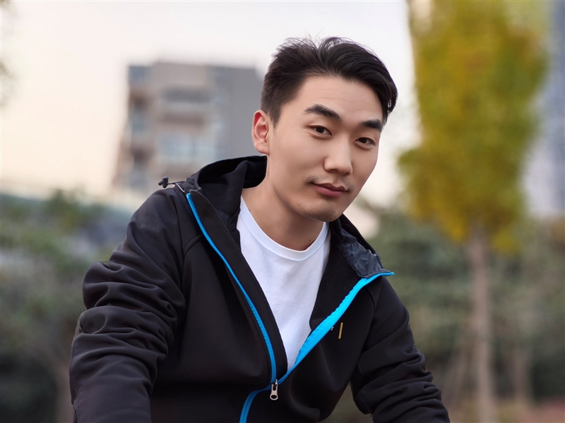 同价位唯一标配人像镜头 拍出单反级质感人像如此轻松！OPPO Reno11 Pro评测(图11)