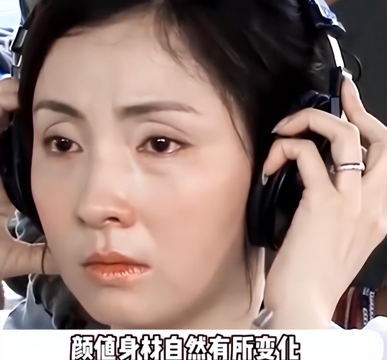 徐峥老婆陶虹风波后低调现身,51岁发福变老戏骨,舞台上彷如重生_陶红