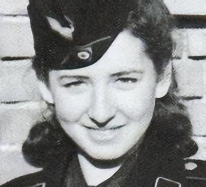 纳粹疯狂女魔头伊思尔:她特殊的收藏癖好,让男囚犯们害怕不已_伊尔斯