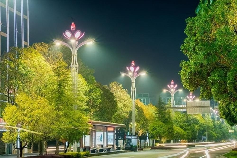 中国的路灯每晚“免费”开！产生的巨额电费，是导致亏损的源头吗(图4)