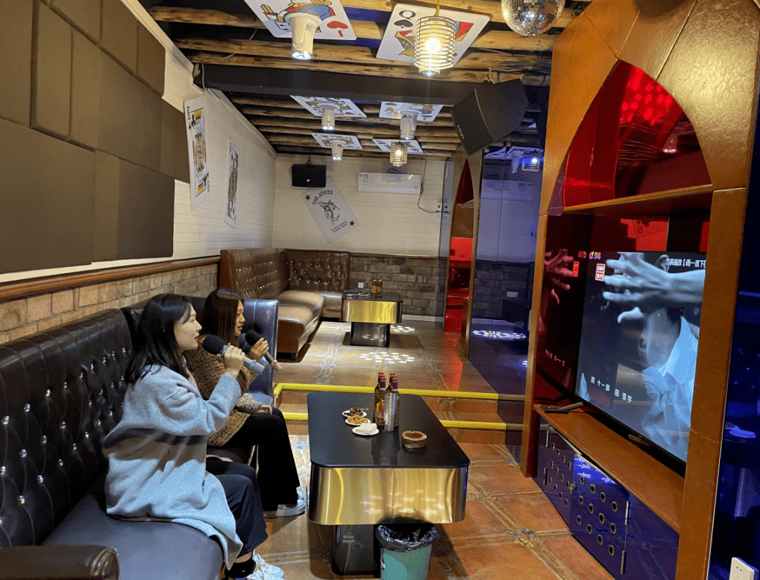 美心红酒小镇乱吼一条街全新升级!重新定义ktv,实现唱歌自由