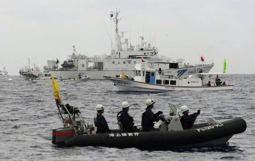 日本向中国海警船开火图片