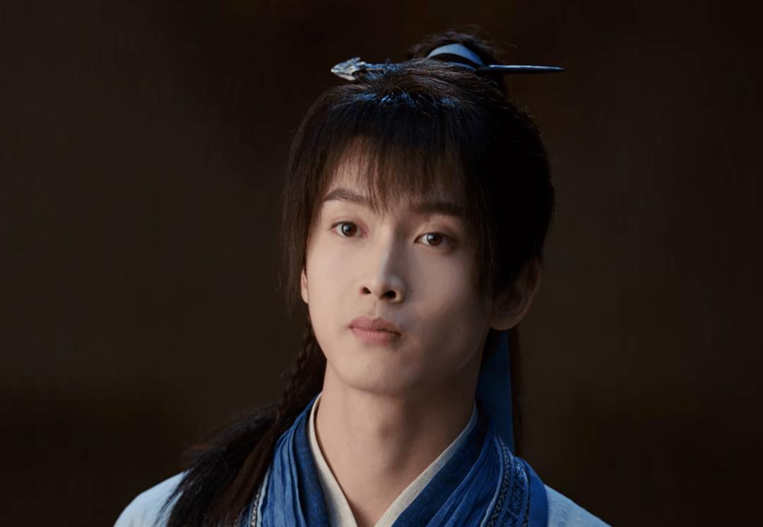 古有云"我与徐公谁美?",现在八公子只想问:"于威与刘公谁丑?