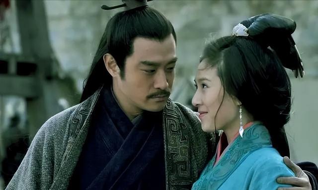 周瑜早逝,貌美如花的小乔与谁共度下半生,她的选择令人感动_妹妹_一个