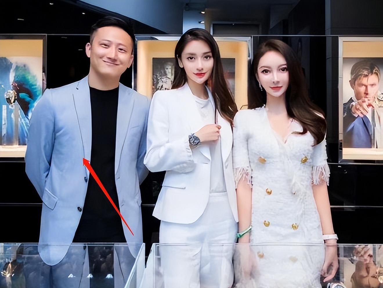 angelababy被禁言后首露面,深夜抱儿子看急诊,消瘦憔悴显落魄_杨颖