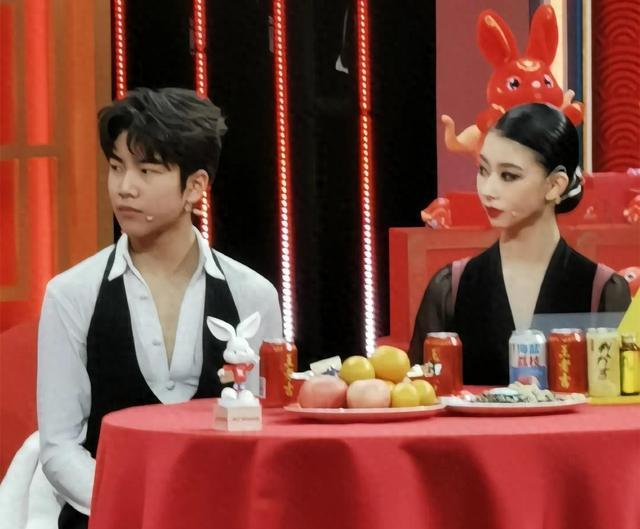 王崇墨李茉晗惨遭"拆伴",男方父亲发文透露原因,女
