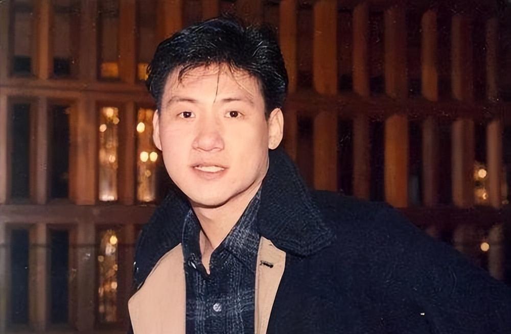 "歌神"张学友:唱歌遭淘汰,从打工仔到天王,他的人生堪称传奇_比赛
