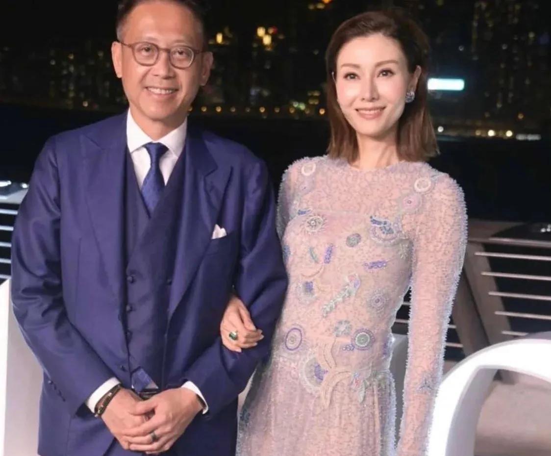 52岁的李嘉欣,如果她的豪门婚姻,也遭遇到小三,会这样?