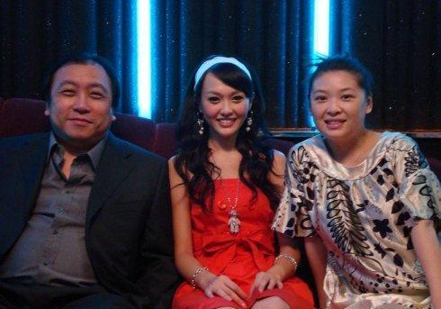 唐嫣背后的故事,"傻白甜"成就了爱情事业双丰收_邱泽_张艺谋_纪如