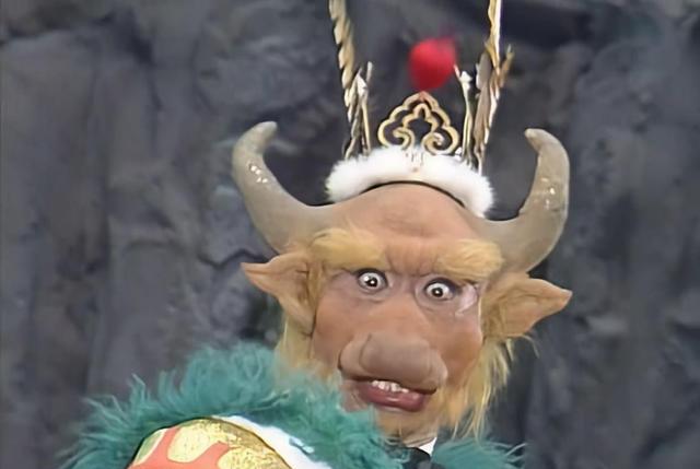 扇,分别与铁扇公主,牛魔王交手,还有土地神,哪吒,西方罗汉等人参与