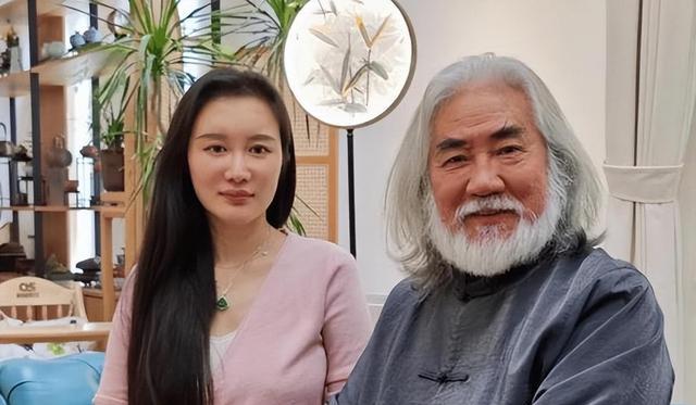 72岁张纪中首次松口承认,混血儿子马丁是妻子杜星霖和老外所生_家庭