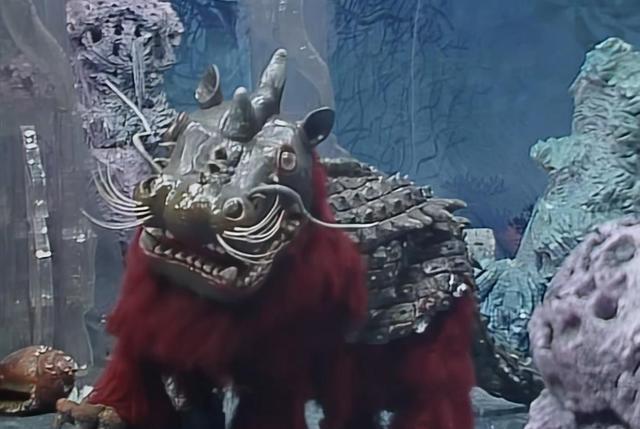 牛魔王坐骑,不叫"避水金睛兽",也没有避水神通_原著_悟空_牌楼