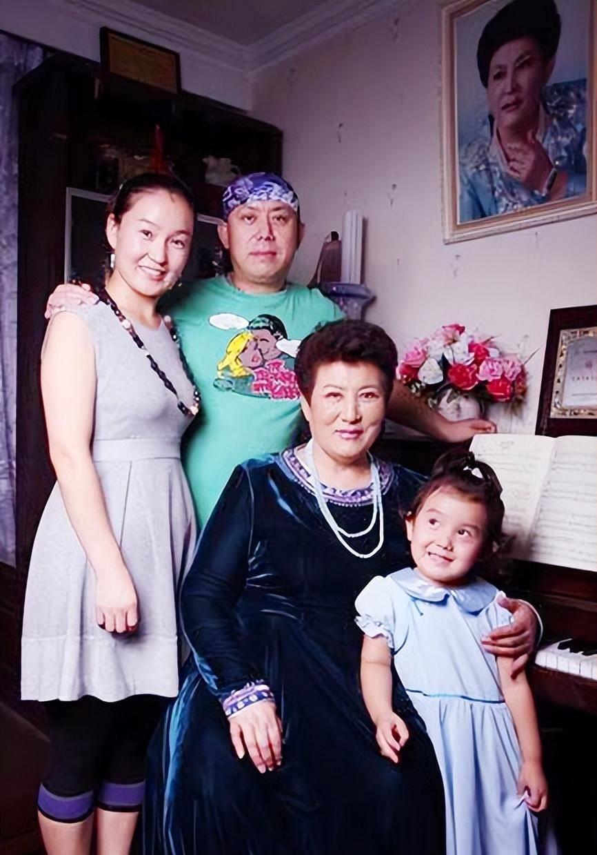 "细品名人"缅怀德德玛:当年的采访历历在目,她去天堂唱歌了_马克塔勒