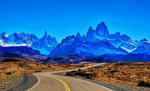 世界上路费最贵的马路,全程下来竟然需要18万,成自驾游客的天堂(图4) 世界上路费最贵的马路,全程下来竟然需要18万,成自驾游客的天堂(图4)