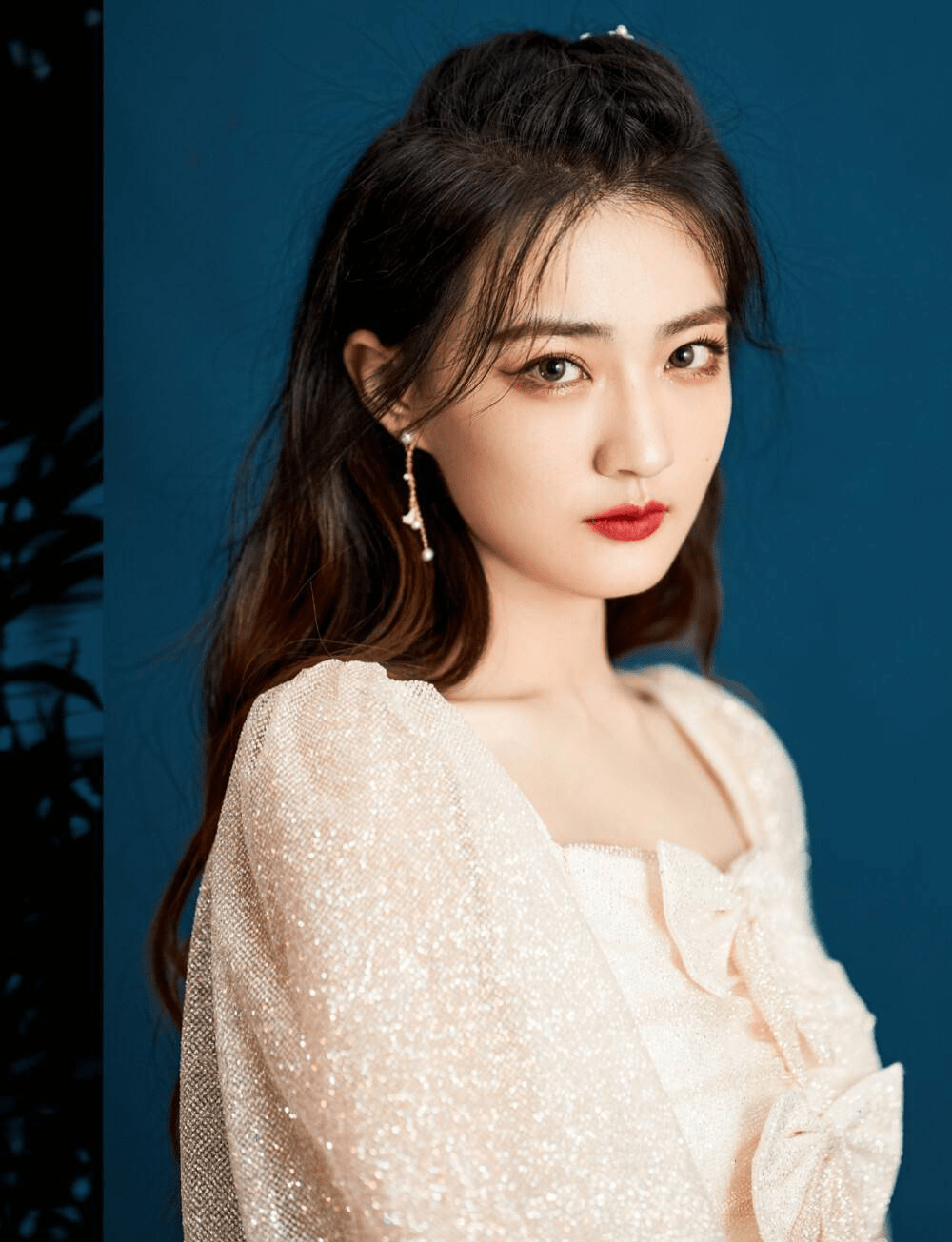 28岁徐璐,真是性感尤物!饱满有料太迷人!_演技_观众_作品