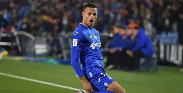 其次,ta说格林伍德及家人在西班牙生活很满意,因为天气比曼彻斯特好