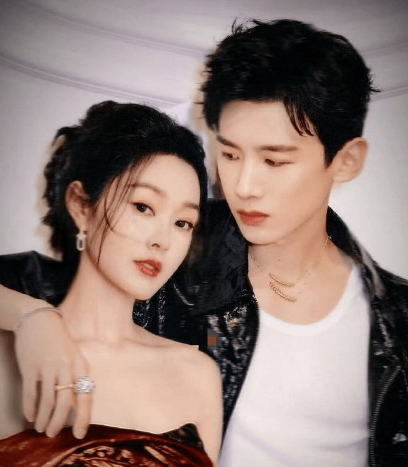 宋轶白敬亭恋爱成谜?暗秀恩爱明装傻,拜托别溜粉了._状态_官宣_名声