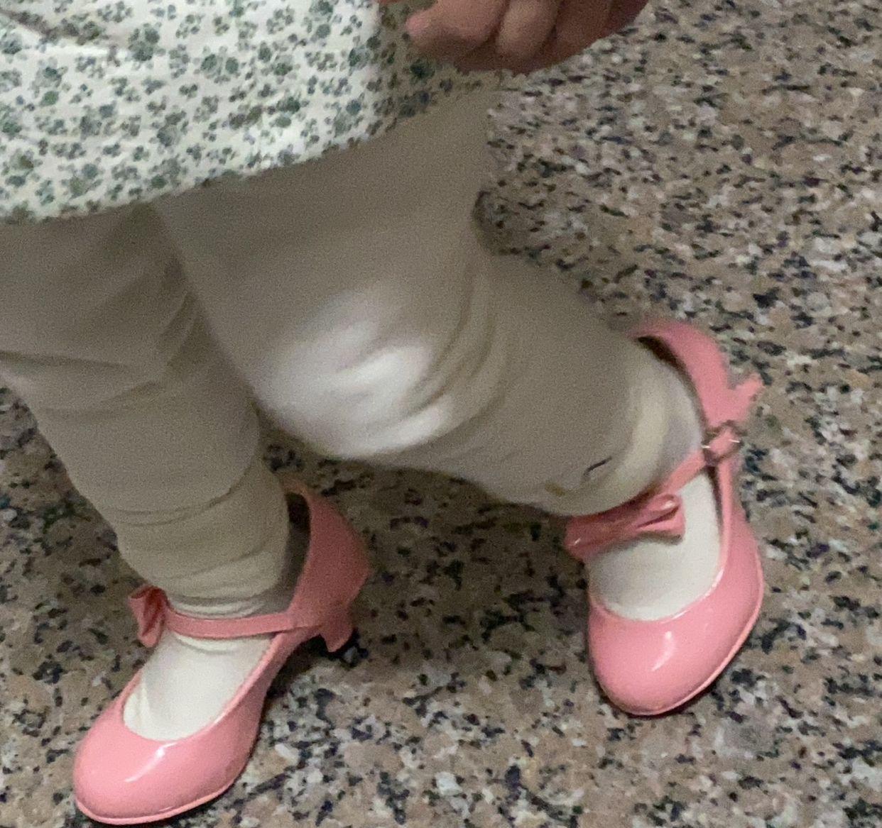 危害健康裹足女儿被骂_女性_孩子_成年