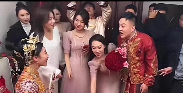 千万粉丝王铁锤大婚,与老公远哥因棋结缘,现场仪式感十足_爱情_网络