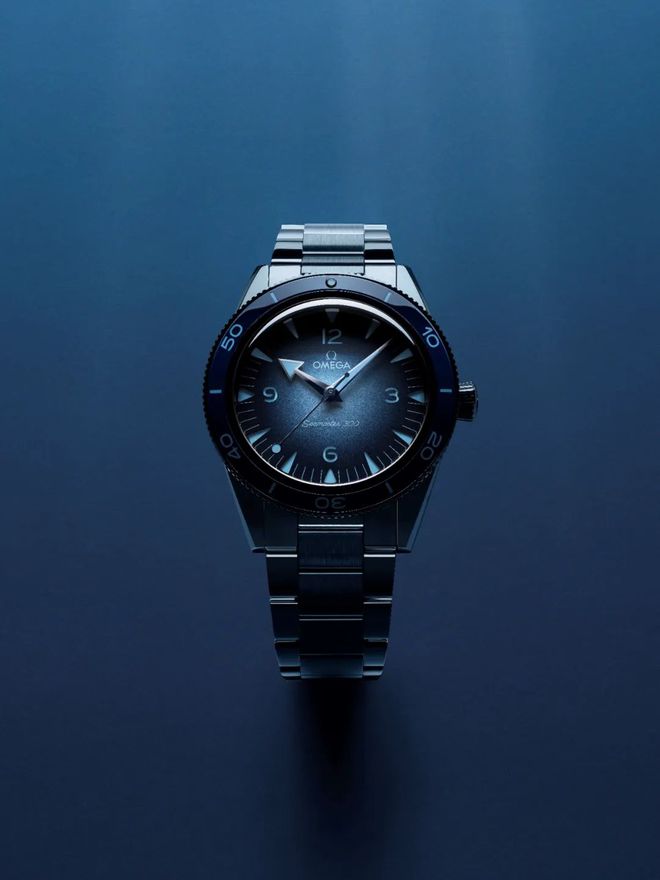 男人爱冒险，得入一只欧米茄海马系列潜水表