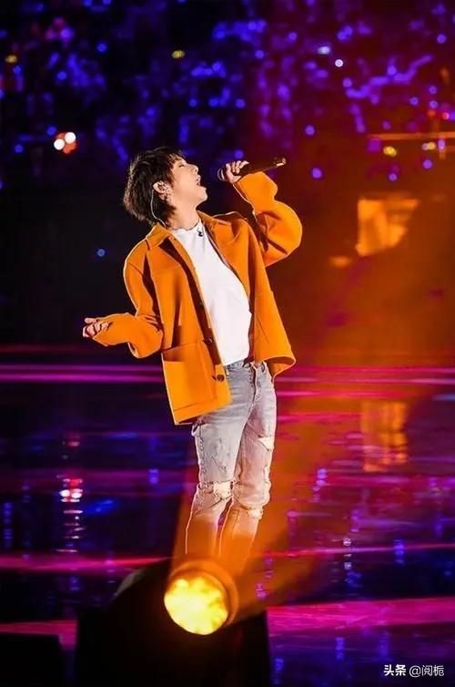 打假四位"假明星":有人生子装单身,有人生活混乱装单纯_华晨宇_周扬青