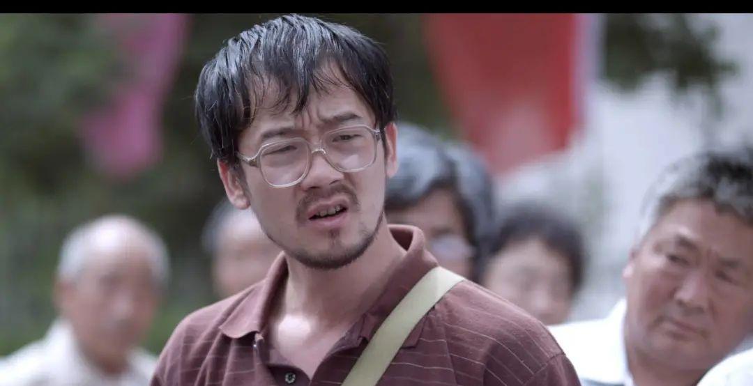 陈创:演狗也要演出经典的老戏骨,终于拿到了属于他的奖杯_角色_福贵