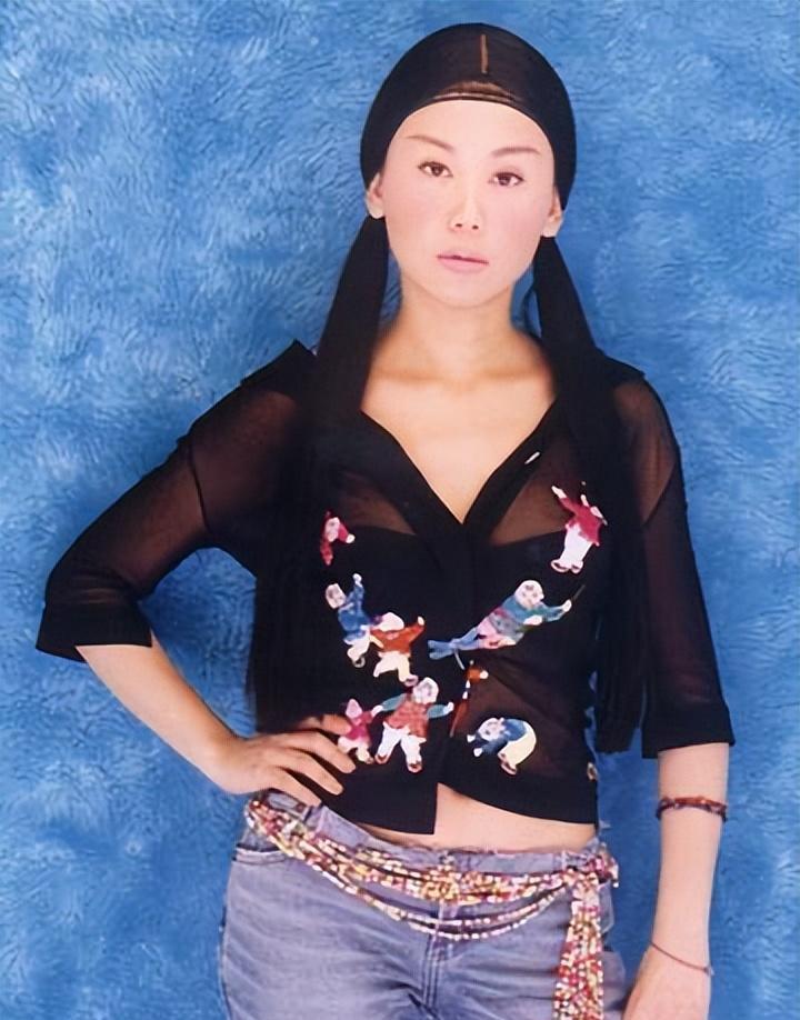 曾当众"掌掴"林心如,拿爱马仕当呕吐袋,蓝心湄到底凭啥这么敢_曹格