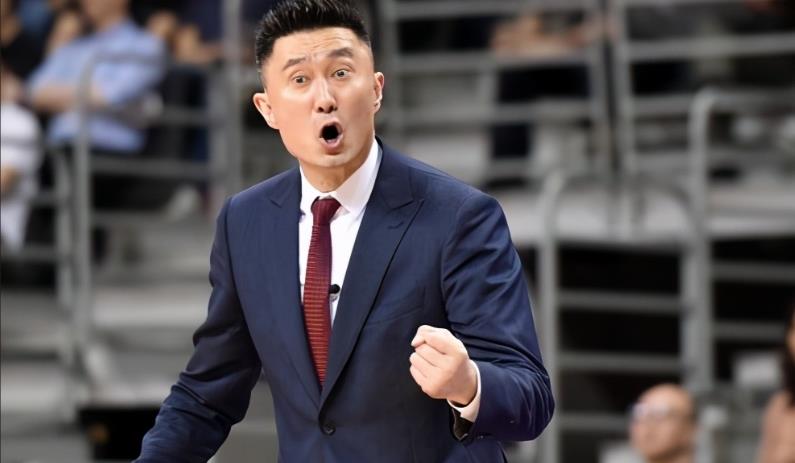 杜锋6连胜堪称第一主帅,率广东拿下3冠,一身荣誉却输给了键盘侠_杜峰