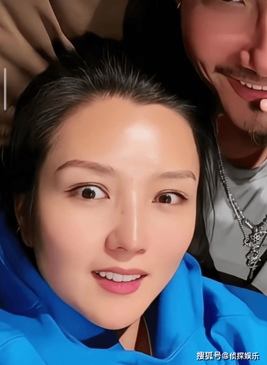 何洁被老公说又矮又胖,瞪眼反问刁磊是否嫌弃,夫妻打情骂俏好甜_丈夫