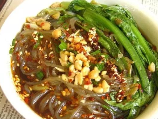酸辣粉的15种新做法，在家轻松完成，一出锅整栋楼都沸腾了！(图5)