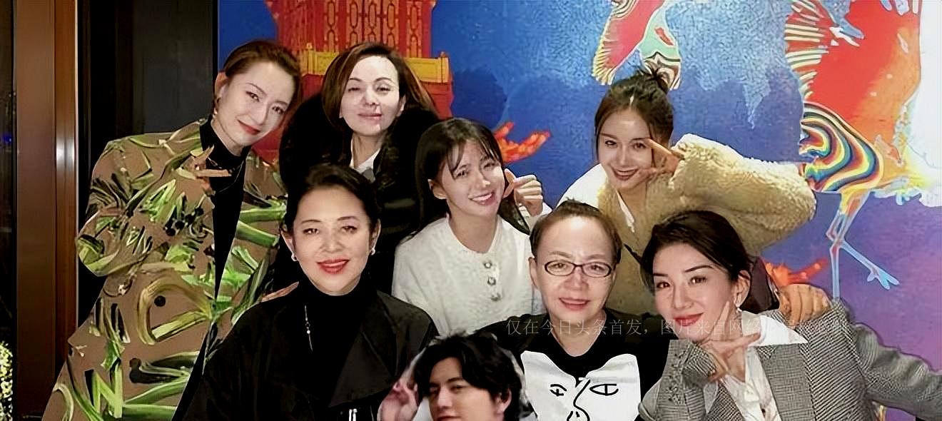 看路人晒宋丹丹合影,才发现滤镜后还这么老,但比医美的强太多_明星