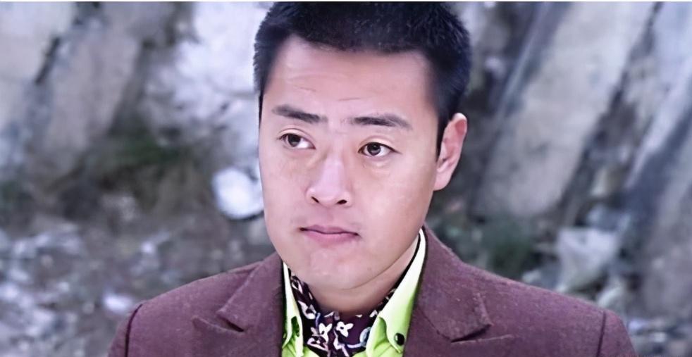 张桐曾因拍戏双目失明,遭导演语言暴力患抑郁,今37岁终成视帝_妻子