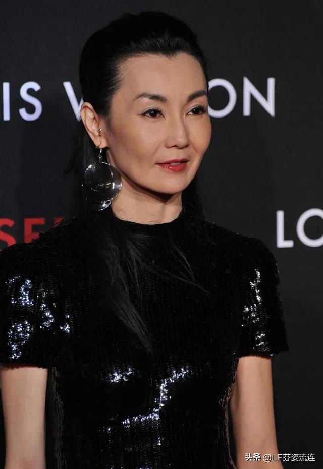 "曼玉女神"演技超群,唏嘘坎坷爱情,孤独落漠的人生_张曼玉_香港_电影